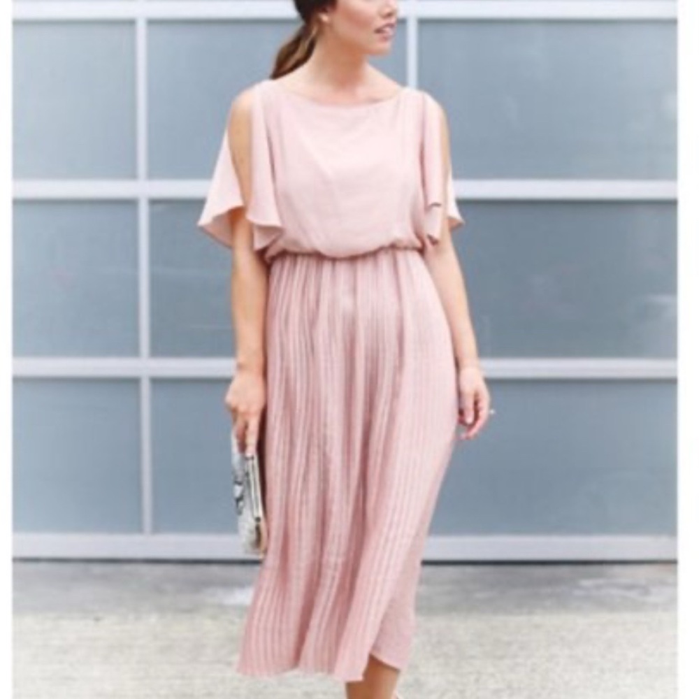 H&M Blush Sleeveless Pleated Midi Dress